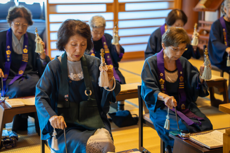 曹洞宗 実宝山 中央院の活動「梅花講(ばいかこう)」の様子