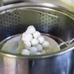 中央院 法要でのお供え物（積み団子）の作り方